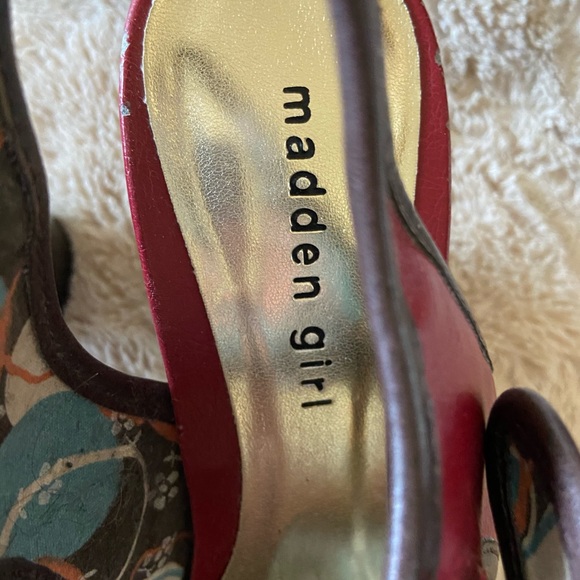 Vintage Steve Madden Pumps Cherry Red Chunky Heel - Picture 12 of 13